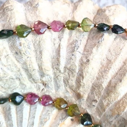 b14c21b906a063e036e3a782f1f6c74f